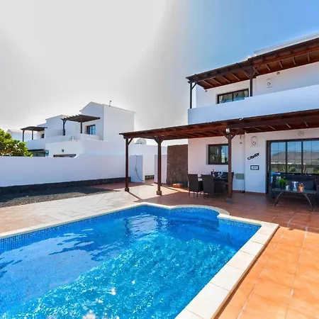 Villa Minstrel *