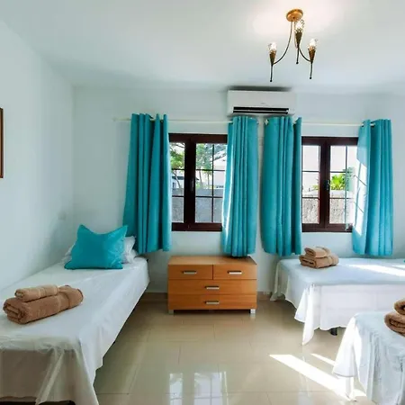 Minstrel Villa *
